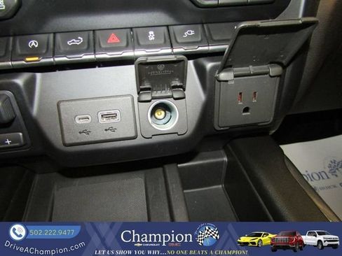 Used 2021 Chevrolet Silverado 1500 High Country AWD/4WD image 45