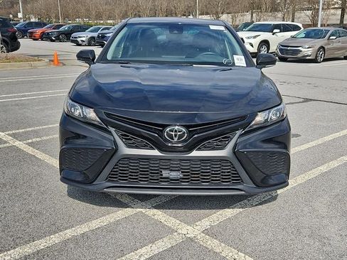 Used 2024 Toyota Camry SE w/ Cold Weather Package image 11