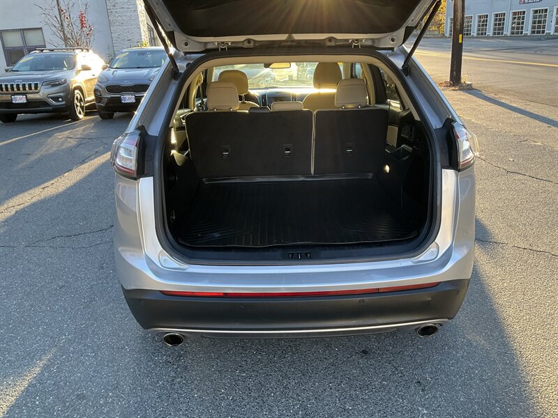 Used 2017 Ford Edge SEL AWD/4WD image 13