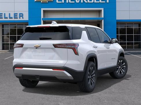Used 2027 Chevrolet Equinox LT w/ Safety and Technology Package FWD image 4