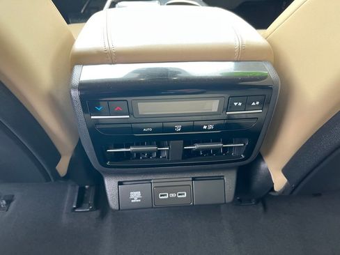 Certified 2023 Acura MDX FWD w/ Technology Package image 29