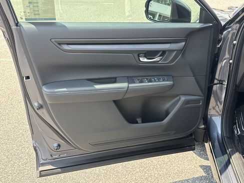 Used 2025 Honda CR-V EX image 14
