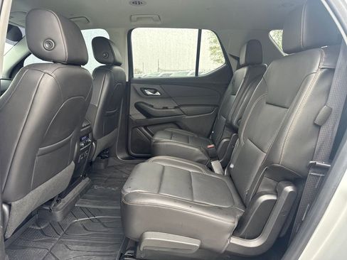 Used 2020 Chevrolet Traverse RS w/ LPO, Floor Liner Package AWD/4WD image 13