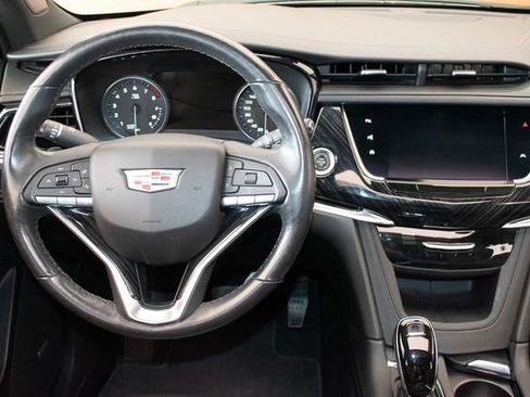 Used 2020 Cadillac XT6 Premium Luxury AWD/4WD image 18