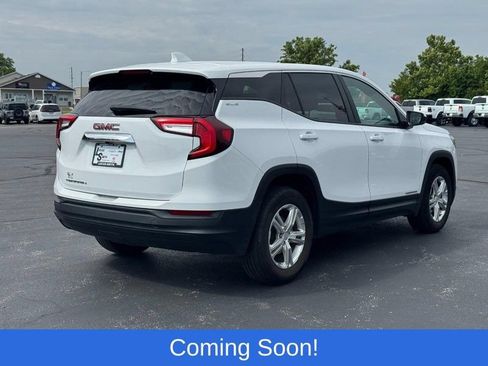 Used 2024 GMC Terrain SLE FWD image 3