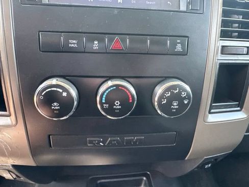Used 2012 RAM 2500 ST w/ Chrome Appearance Group AWD/4WD image 17