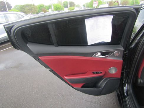 Used 2019 Kia Stinger GT2 AWD/4WD image 10