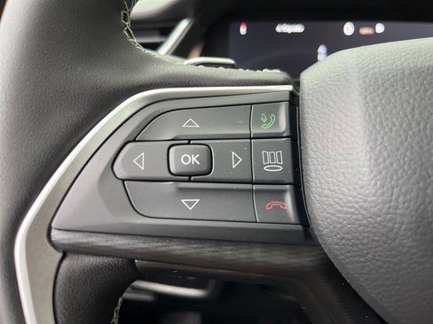 New 2025 Jeep Grand Cherokee L Altitude image 27