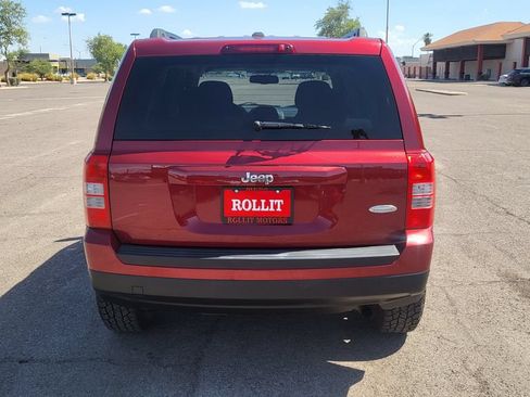 Used 2014 Jeep Patriot Latitude FWD image 10