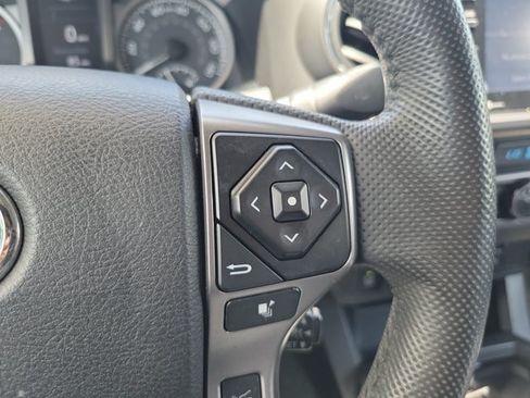 Used 2022 Toyota Tacoma SR5 w/ Technology Package RWD image 24
