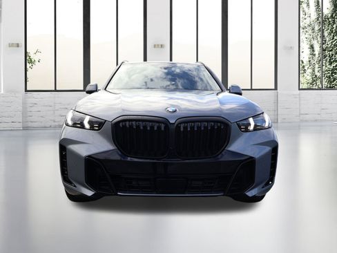 Used 2026 BMW X5 xDrive40i w/ M Sport Package image 8