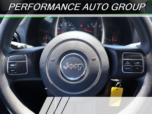 Used 2013 Jeep Compass Sport AWD/4WD image 21