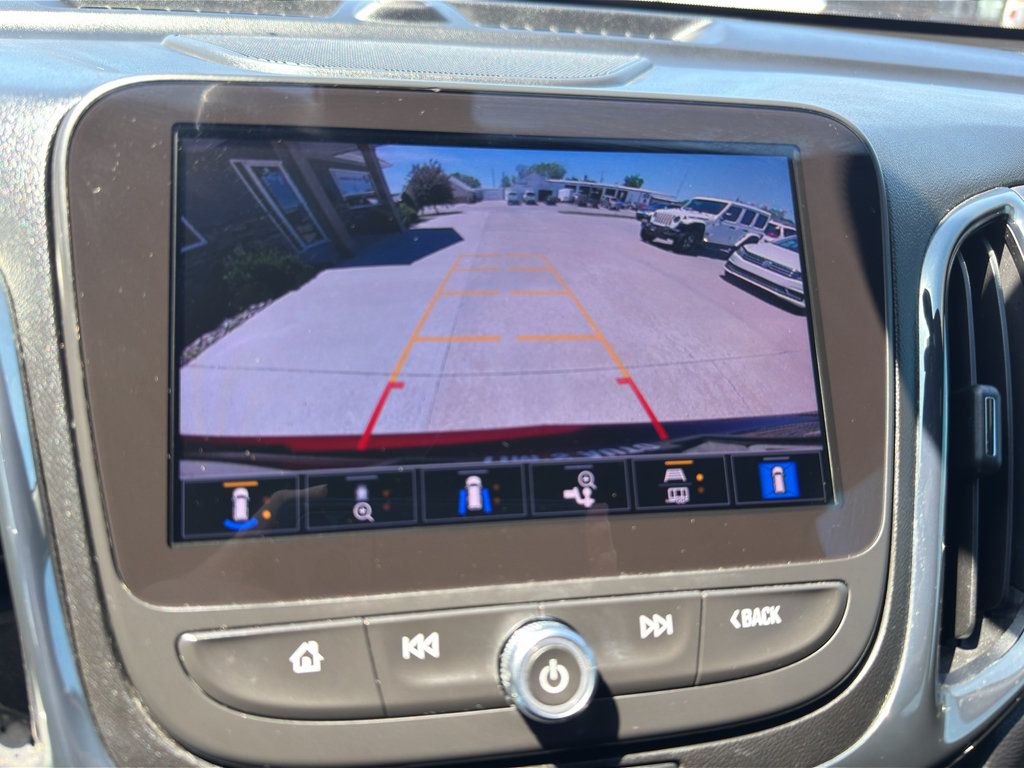 Used 2022 Chevrolet Equinox RS w/ RS Leather Package FWD image 23