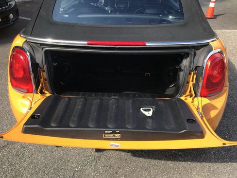 Used 2016 MINI Cooper Convertible image 13