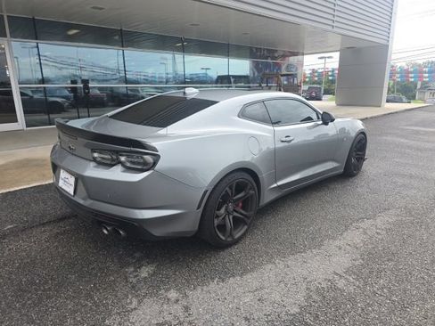Used 2023 Chevrolet Camaro SS RWD image 2