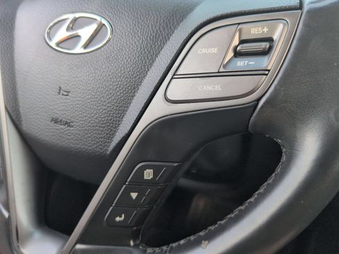 Used 2017 Hyundai Santa Fe Sport FWD image 14