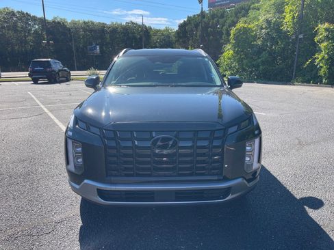 Used 2024 Hyundai Palisade SEL FWD image 2