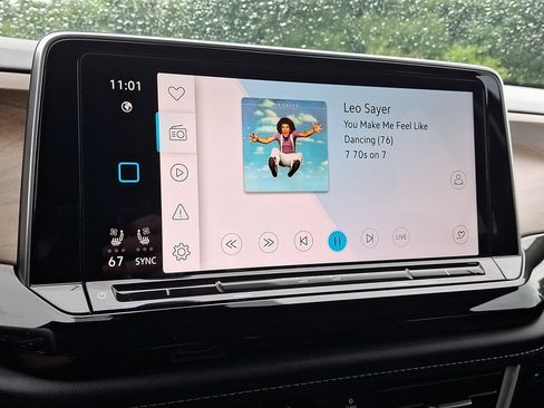 Used 2024 Volkswagen Atlas SE FWD image 17