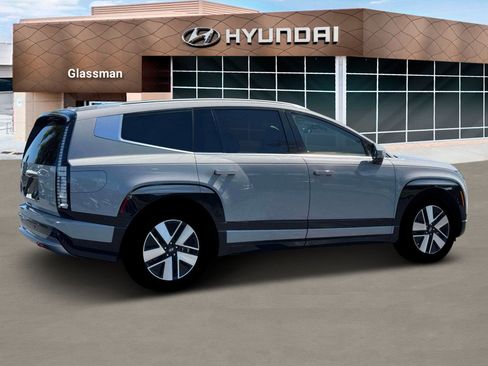 New 2026 Hyundai Ioniq 9 SEL image 8