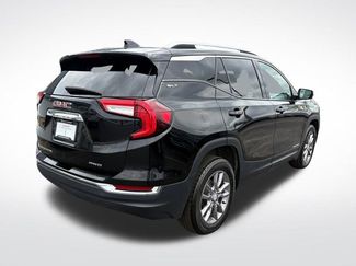 Used 2023 GMC Terrain SLT video 3