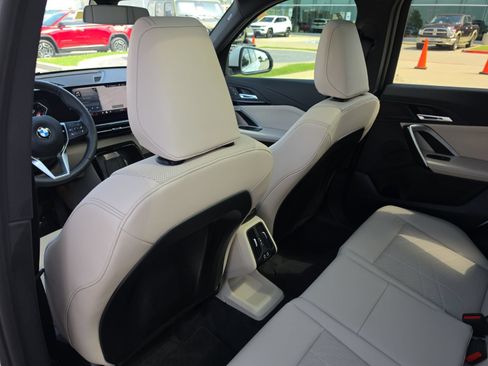 Used 2025 BMW X1 xDrive28i AWD/4WD image 17