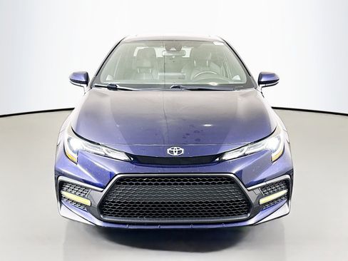 Used 2020 Toyota Corolla SE image 2