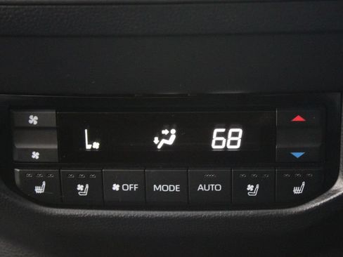 Certified 2023 Toyota Sequoia Platinum AWD/4WD image 57