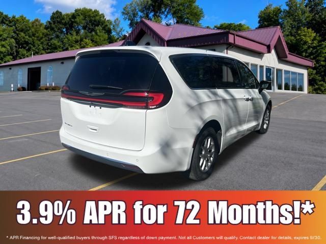 New 2026 Chrysler Pacifica Select FWD image 4