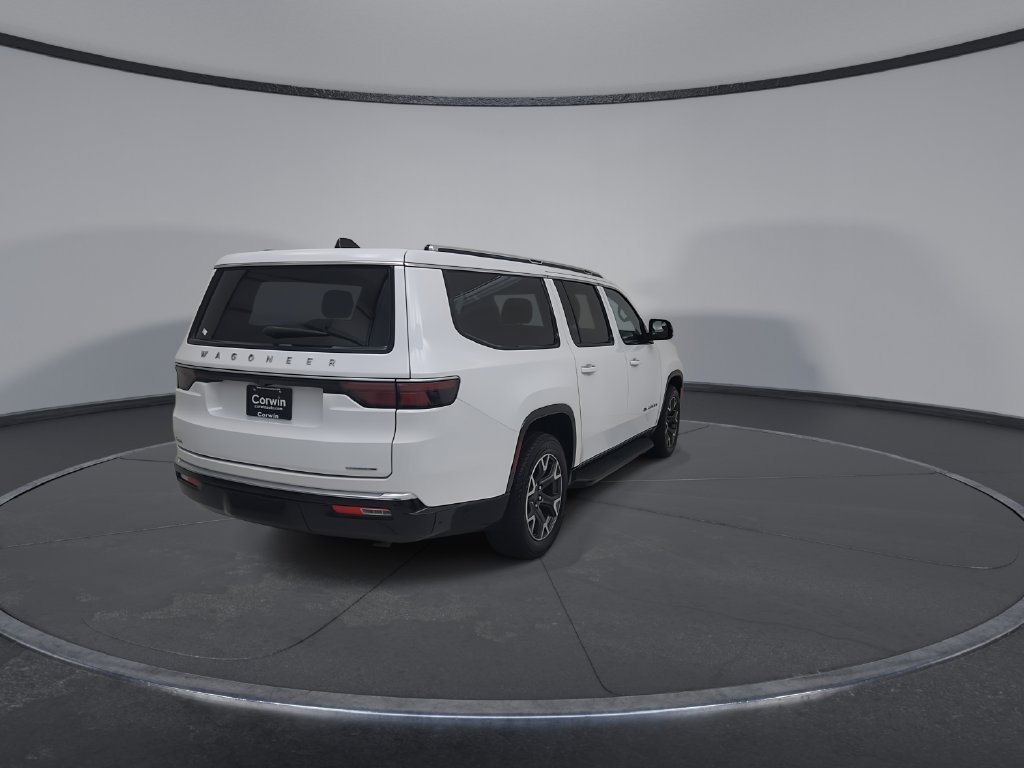 Certified 2024 Jeep Wagoneer L Series III w/ Flexible Seating Group AWD/4WD image 16