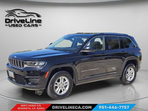 Used 2024 Jeep Grand Cherokee Laredo image 12