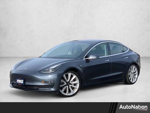 Used 2017 Tesla Model 3 Long Range image 1