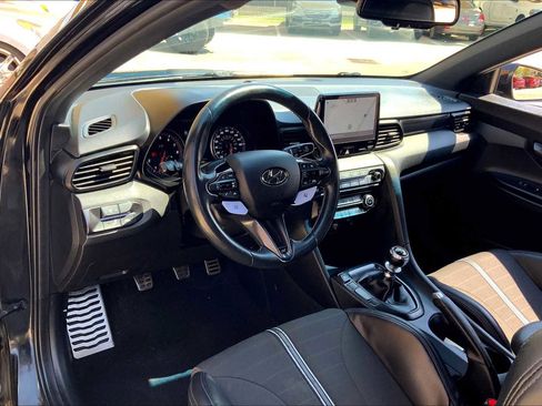 Used 2022 Hyundai Veloster N image 17