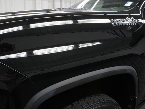 Used 2024 Chevrolet Silverado 2500 High Country image 50