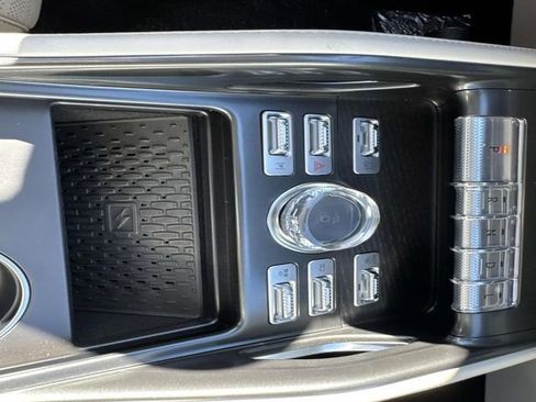 New 2026 Lincoln Nautilus Reserve image 23