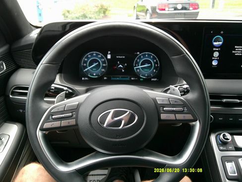 Used 2025 Hyundai Palisade Calligraphy AWD/4WD image 23