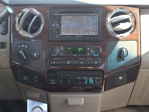 Used 2008 Ford F350 Lariat AWD/4WD image 12