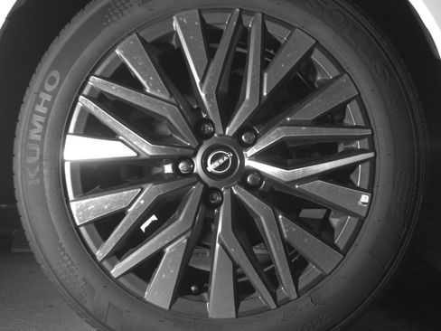 Used 2025 Nissan Altima 2.5 SV FWD image 15
