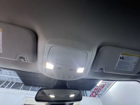 Used 2024 Ford Edge SEL image 30