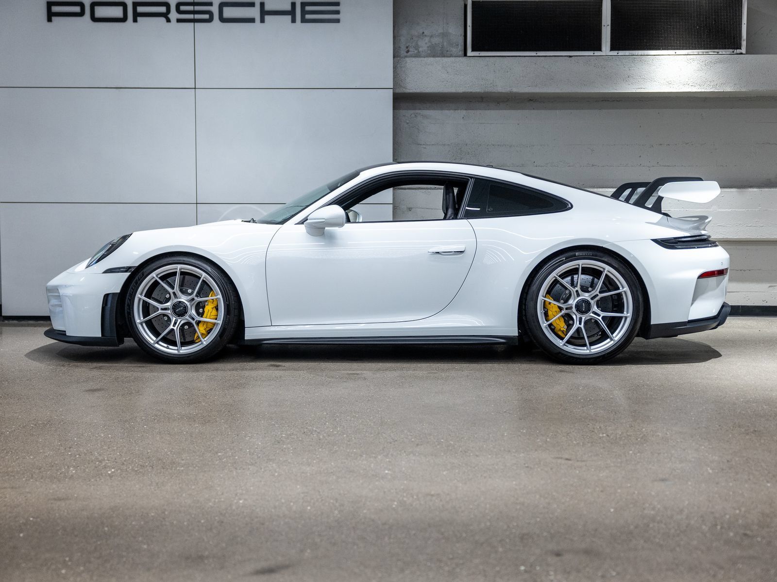 Certified 2026 Porsche 911 GT3 RWD image 2