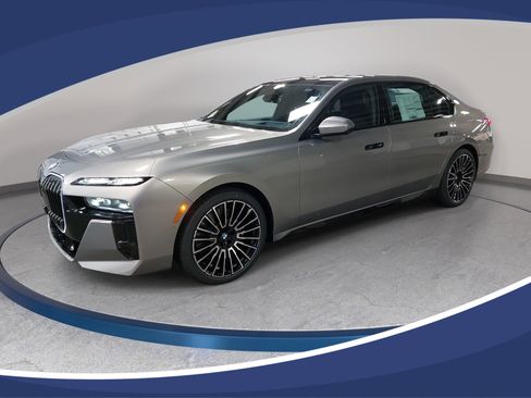 New 2025 BMW 760i xDrive w/ Executive Package AWD/4WD image 1