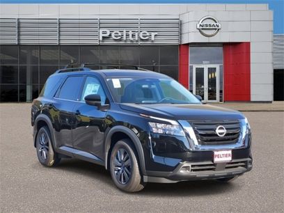 New 2025 Nissan Pathfinder SV