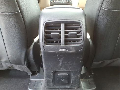 Used 2020 Ford Escape Titanium AWD/4WD image 31