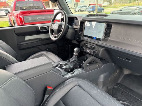 New 2026 Ford Bronco Badlands AWD/4WD image 8