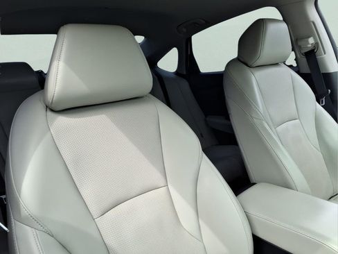 Used 2024 Honda Accord Touring image 13