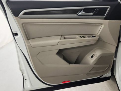 Used 2018 Volkswagen Atlas SE FWD image 21