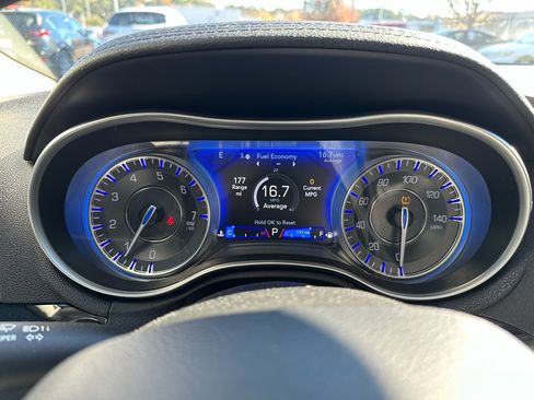 Used 2023 Chrysler 300 Touring w/ Sport Appearance Package image 16