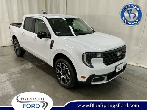 New 2026 Ford Maverick Lariat w/ 4K Tow Package AWD/4WD image 1