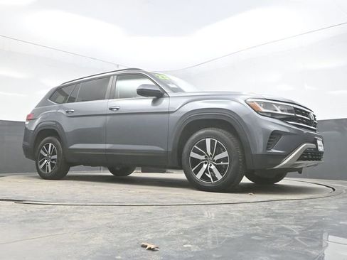 Used 2023 Volkswagen Atlas SE image 27