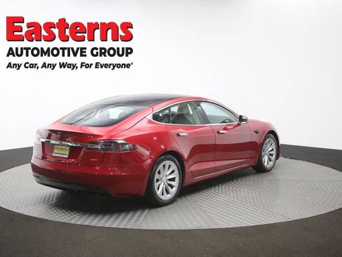 Used 2018 Tesla Model S 100D AWD/4WD image 38