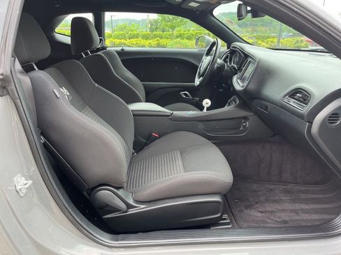 Used 2018 Dodge Challenger R/T Scat Pack RWD image 19